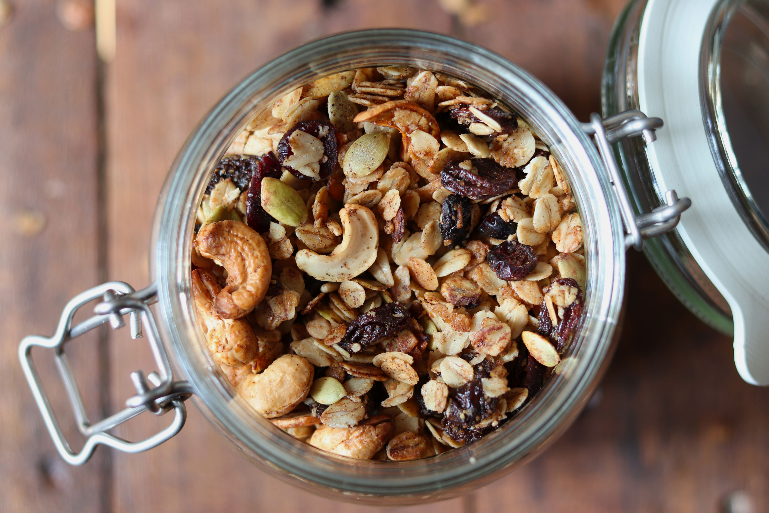 Honey cinnamon granola