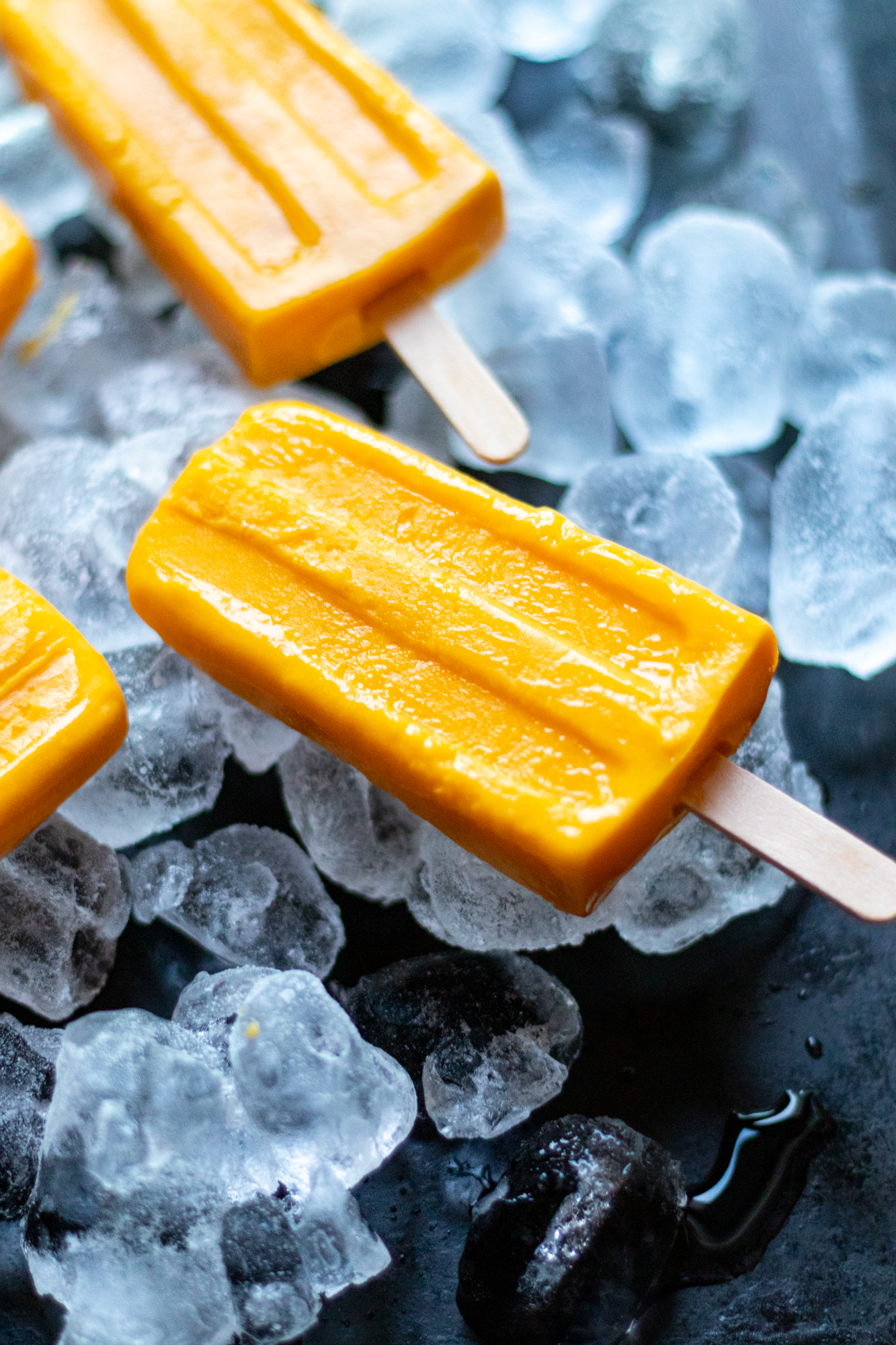 Mango popsicles 