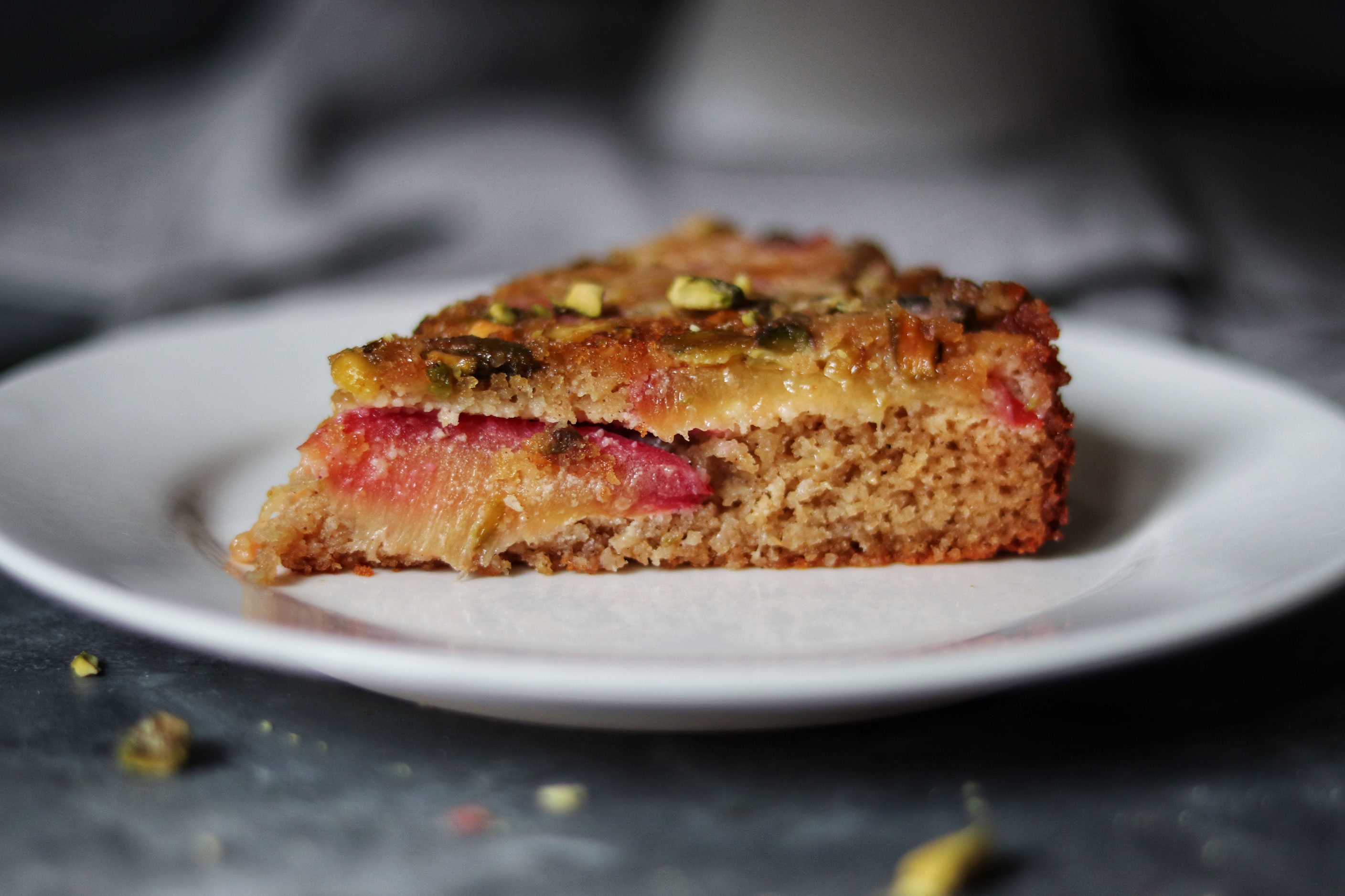 Plum and pistachios cake gluten free