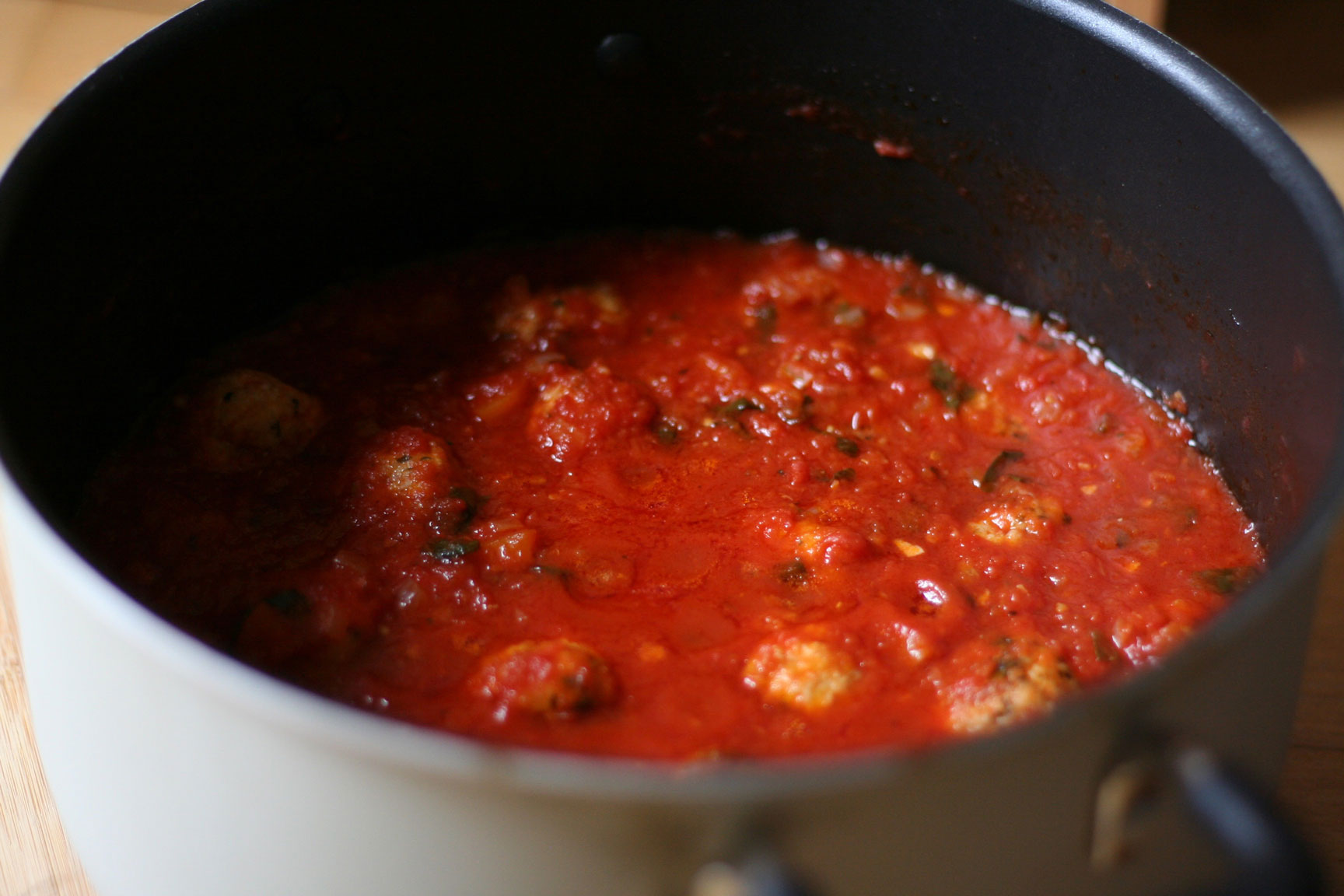 Italian wholewheat spaghetti turkey meatballs