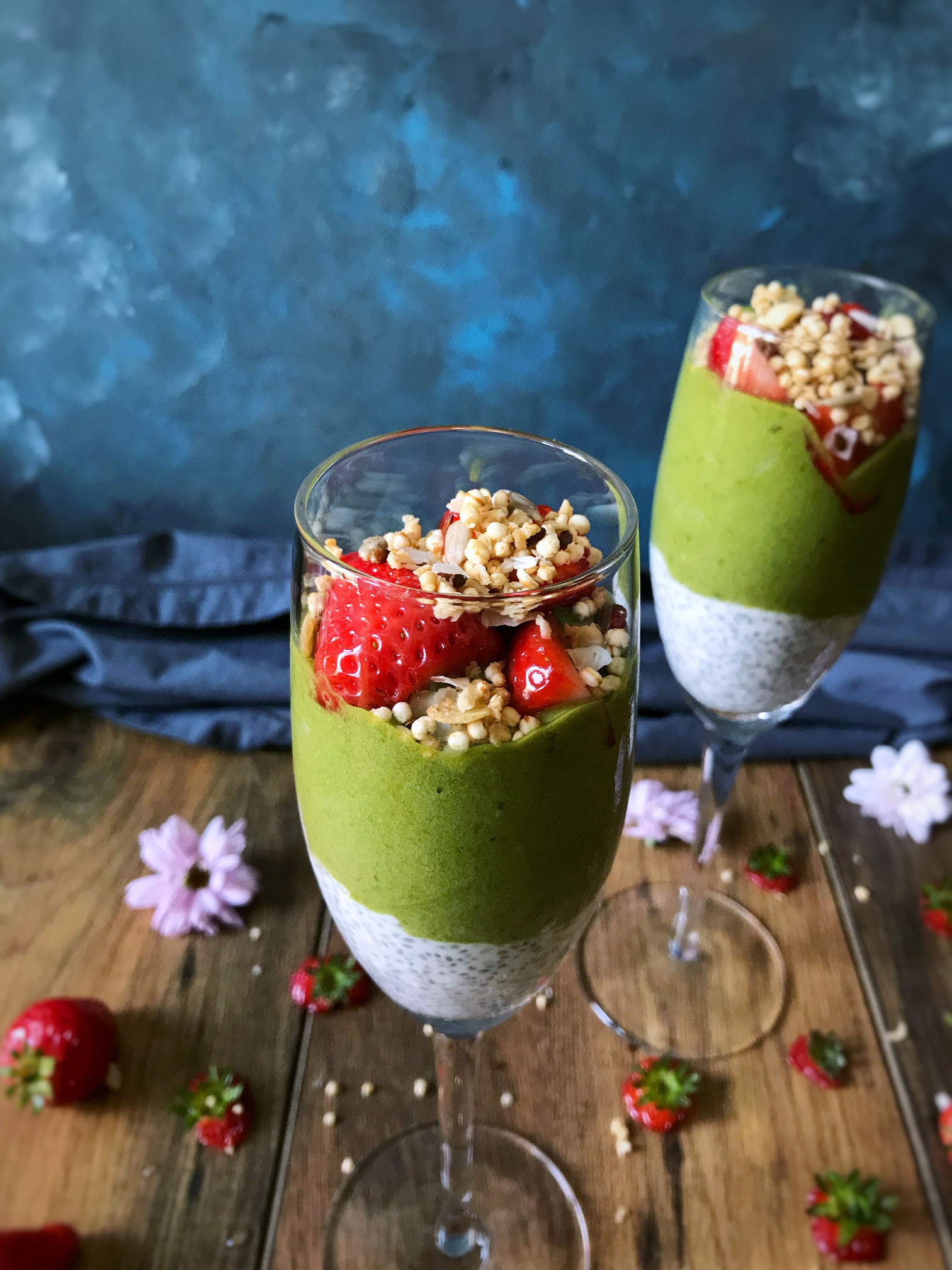 Matcha nice cream with chia pudding