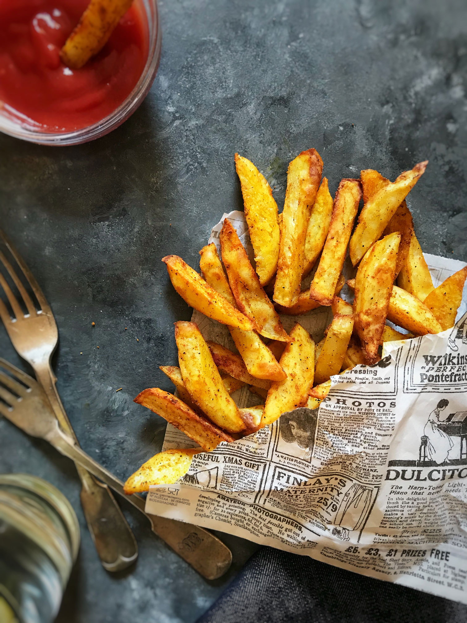 Oven baked spicy fries 