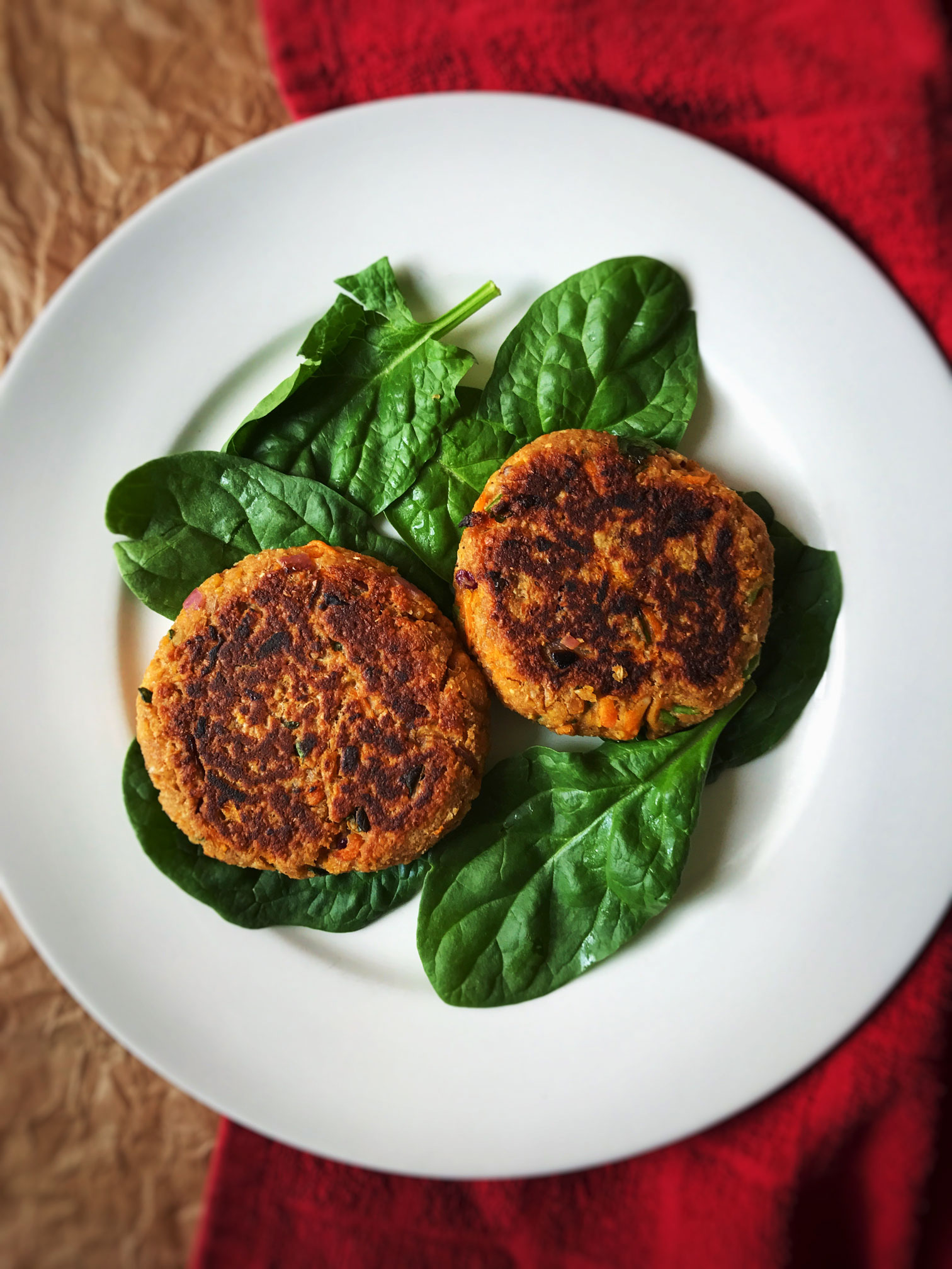 Falafel hummus burger