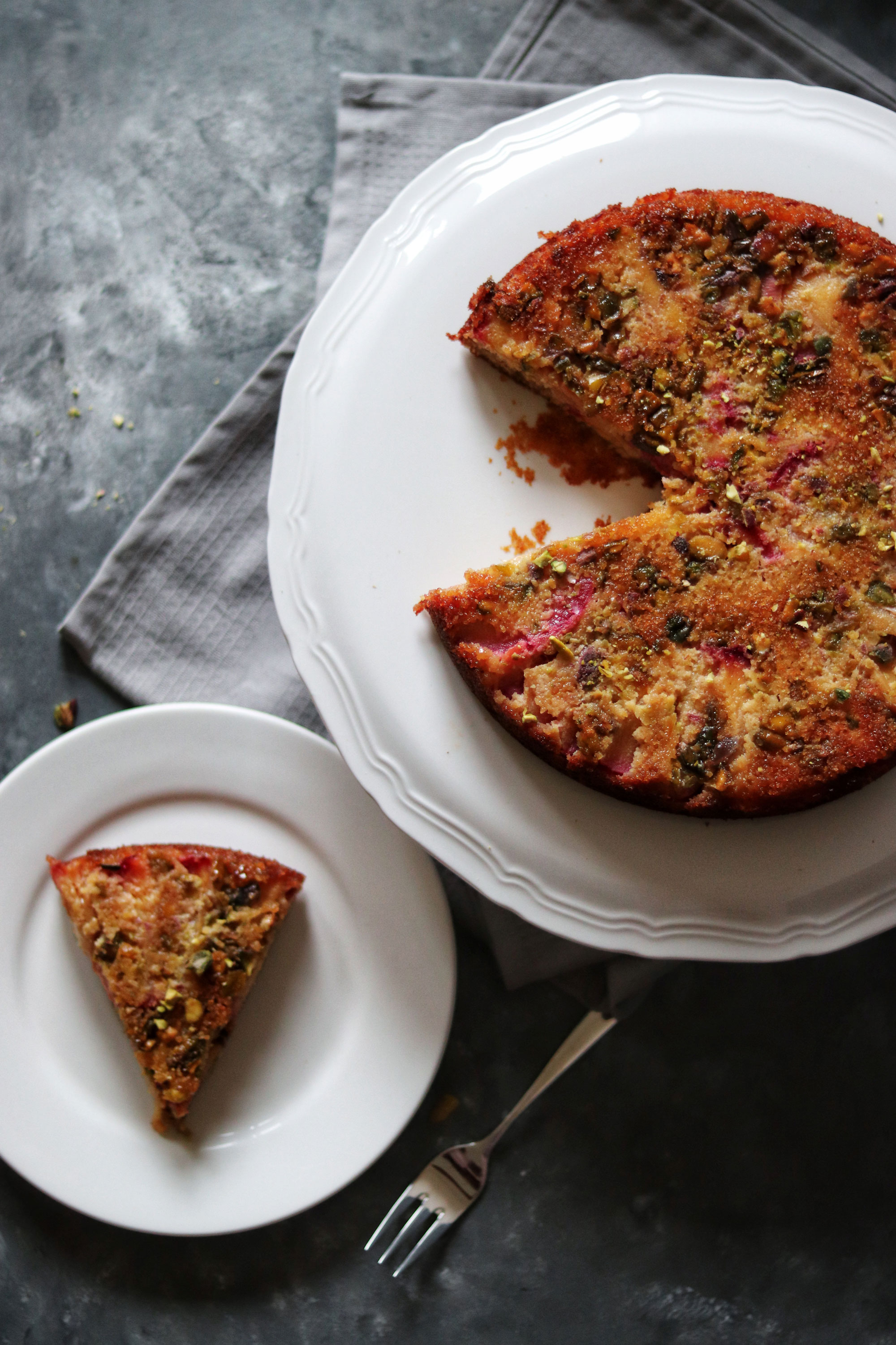 Plum and pistachios cake gluten free