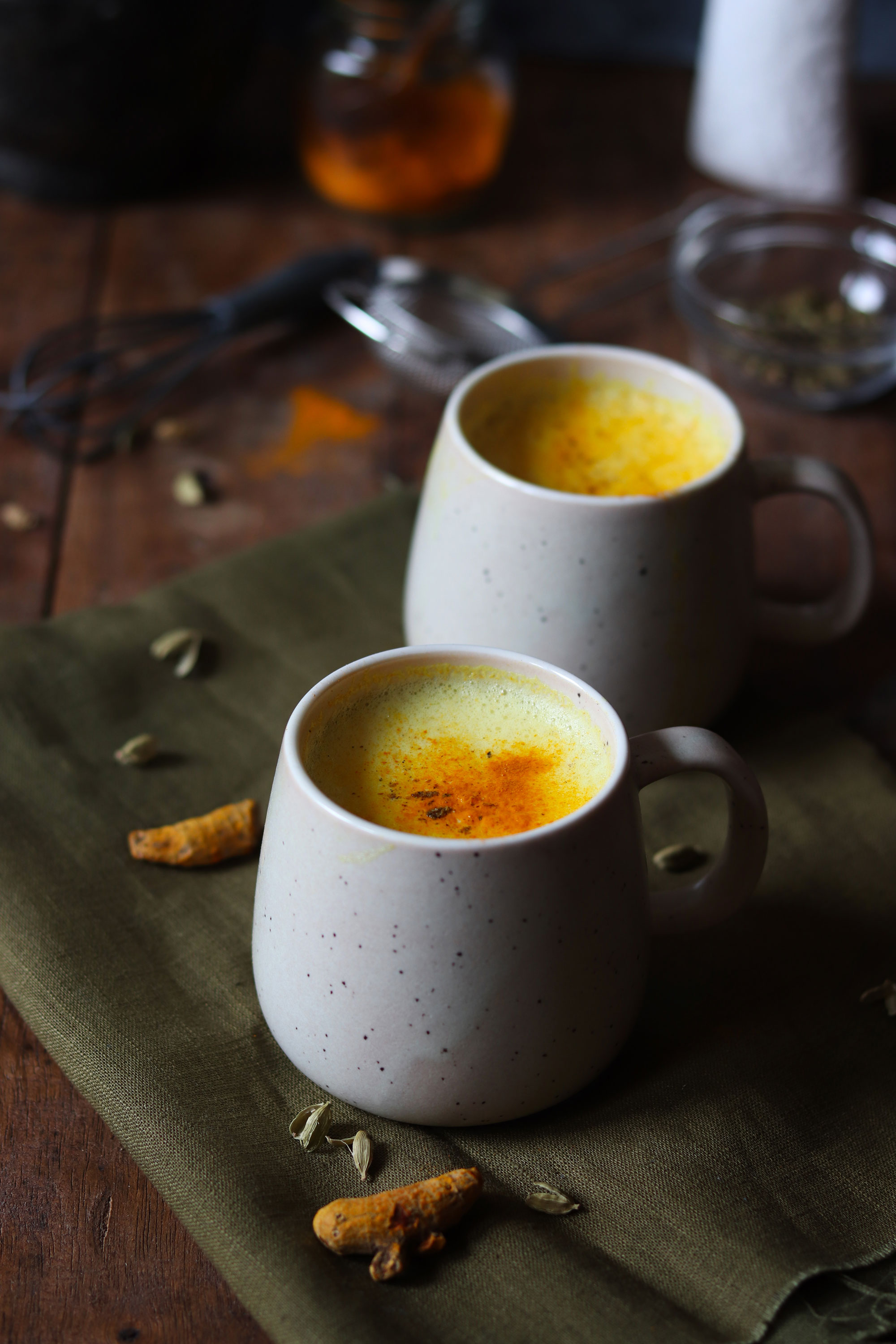 Turmeric and cardamom latte