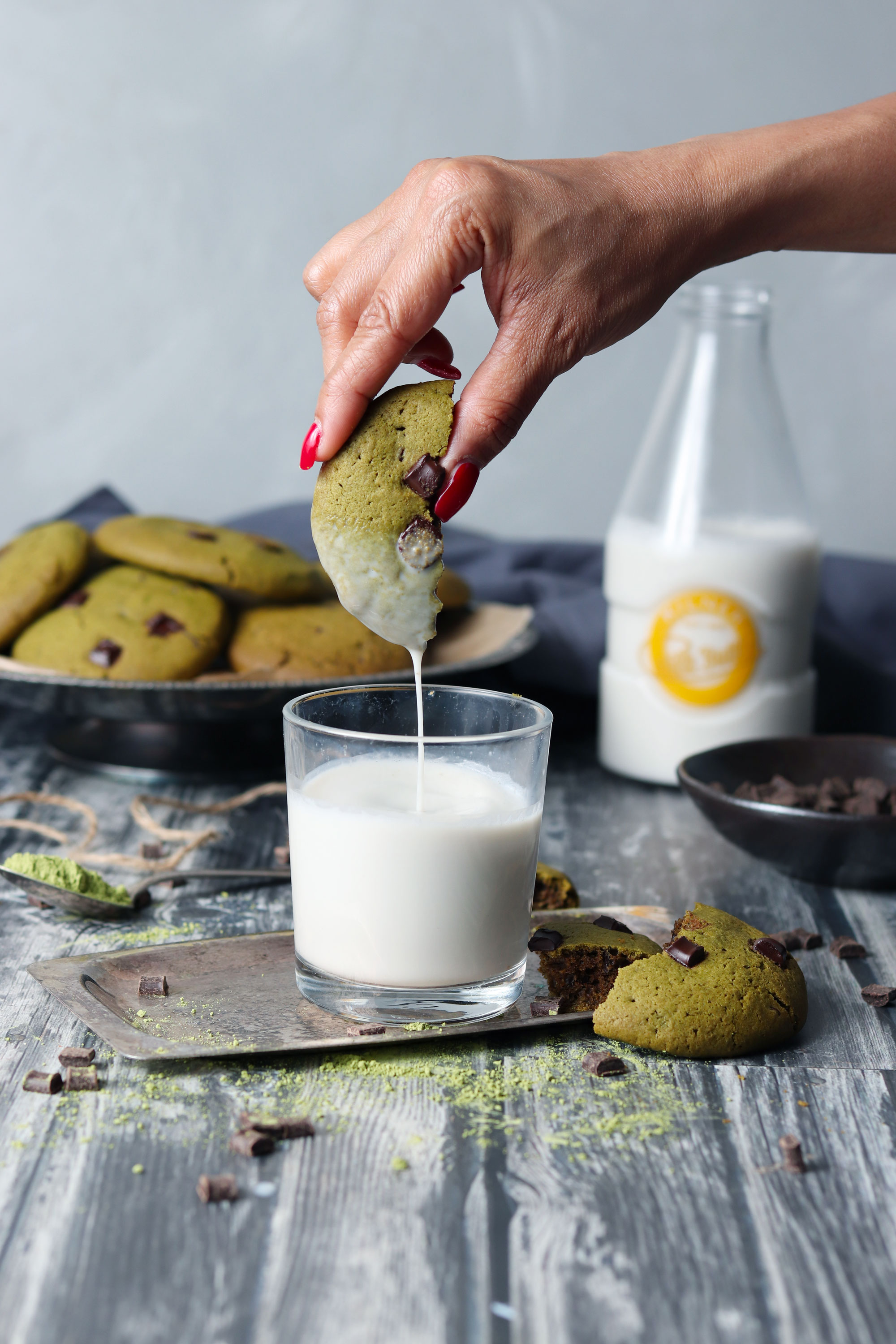 Matcha dark chocolate chip cookies