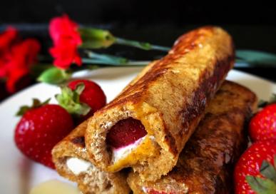 French toast rolls filled with cream cheese and strawberries