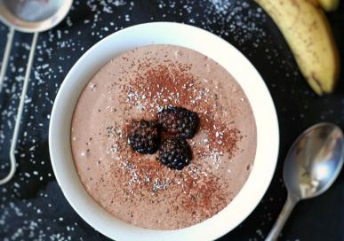 Chocolate and peanut butter smoothie bowl