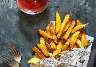 Oven baked spicy fries